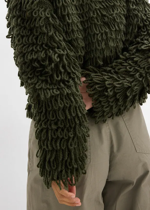 Grobstrickjacke in Curly Fellimitat, bonprix