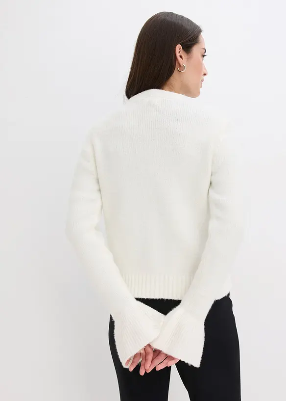 Strickjacke mit dekorativen Knöpfen, bonprix