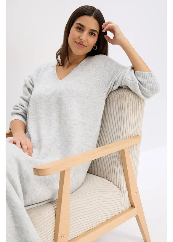 Robe midi oversize en maille, bonprix
