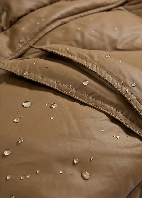 Daunenmantel mit recycelten Daunen, wasserabweisend, bonprix