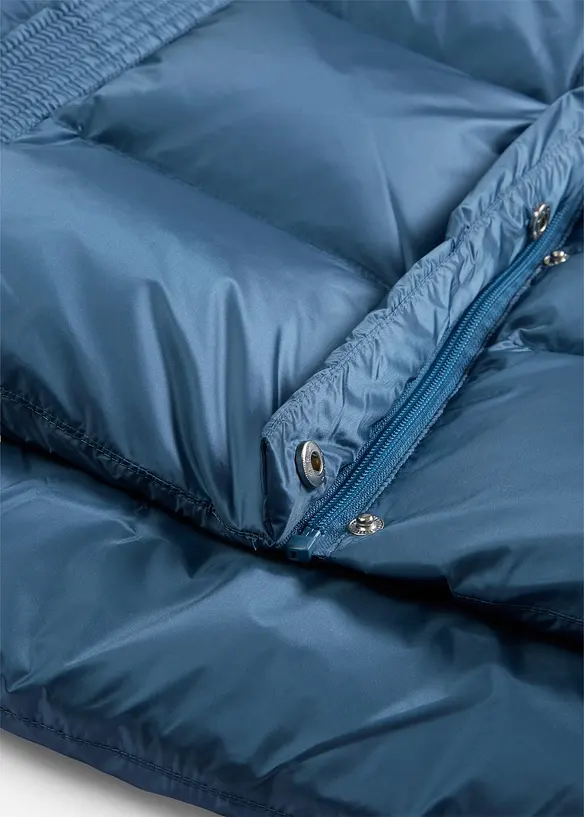 Daunenjacke mit recycelten Daunen  und Strickärmeln, bonprix