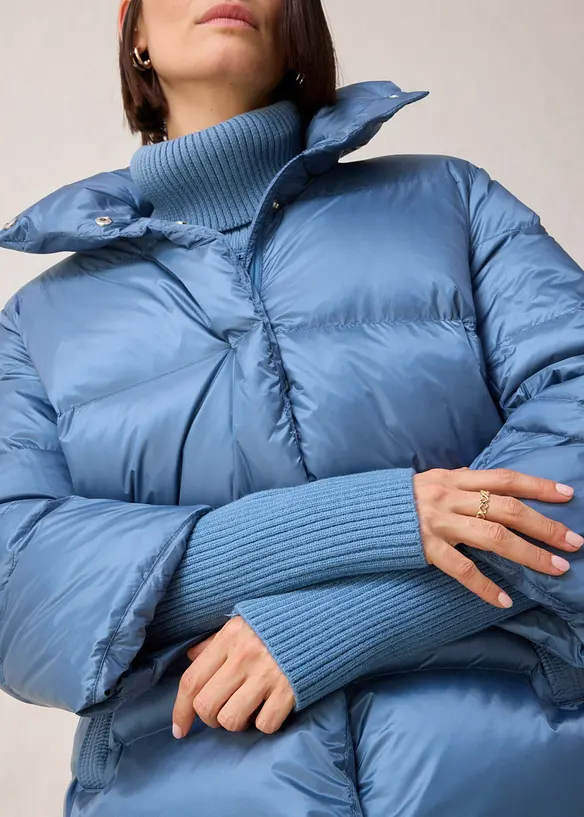 Daunenjacke mit recycelten Daunen  und Strickärmeln, bonprix