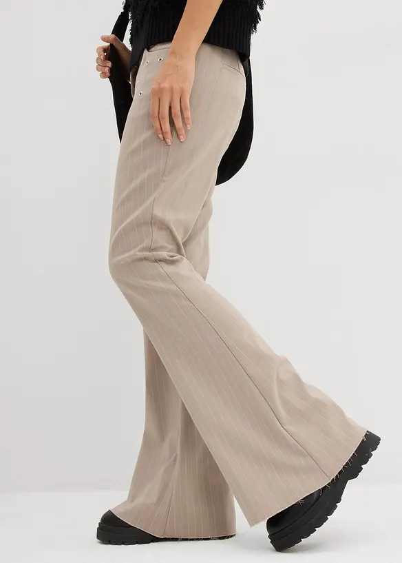Pantalon flare fluide en viscose mélangée, bonprix