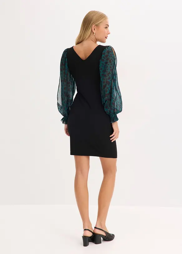 Robe courte et près du corps à manches fendues, bonprix