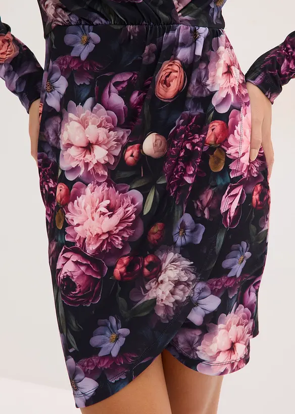 Robe courte et ajustée avec décolleté plongeant, bonprix