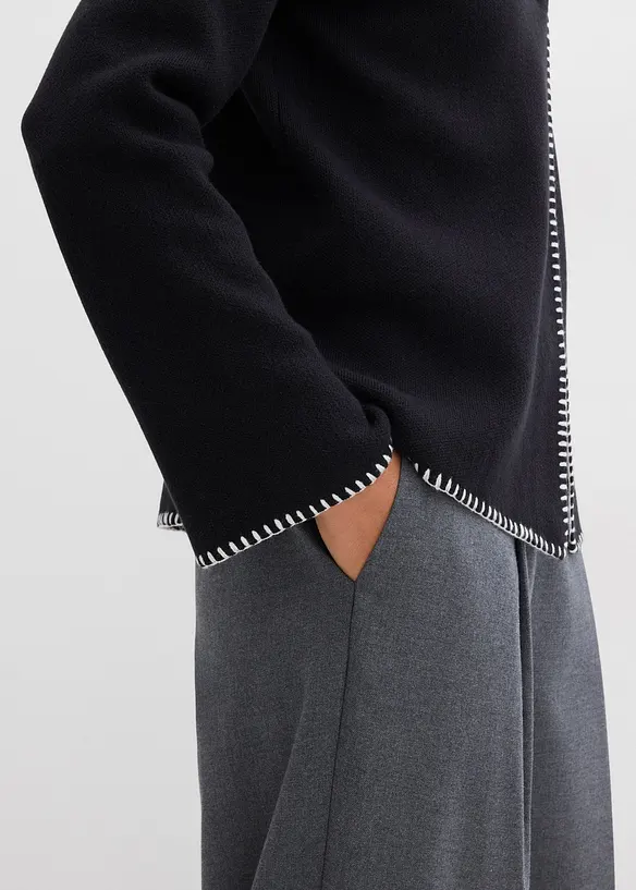 Strickjacke aus Wollmix mit Kontrastdetails, bonprix