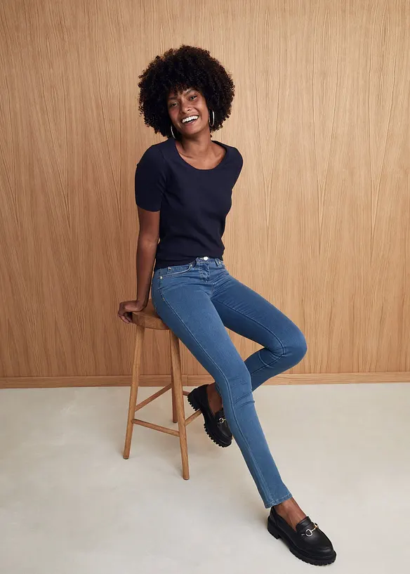 Jean slim taille mi-haute, très extensible, bonprix