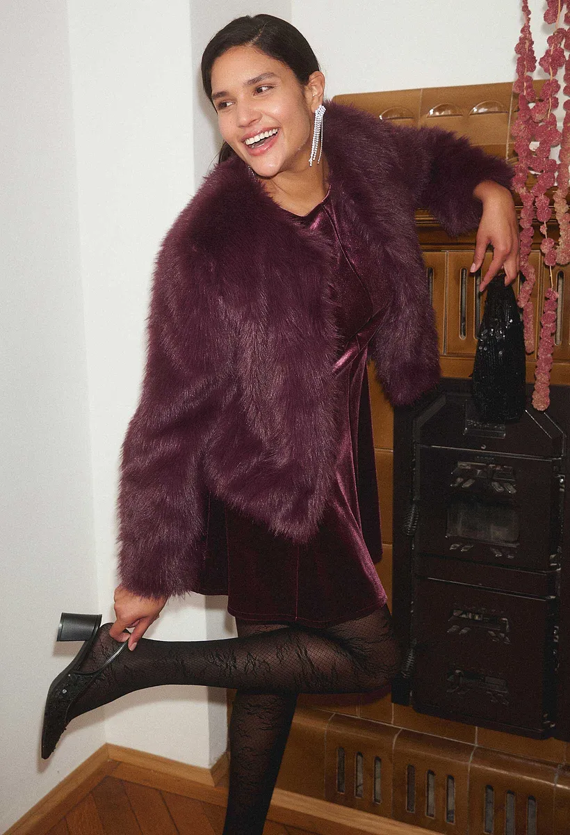 Damen - Fellimitat-Jacke - weinrot