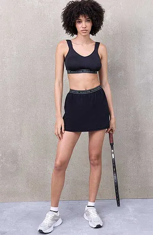 Damen - Ultra-leichter Sport-Rock mit integrierter Shorts - schwarz