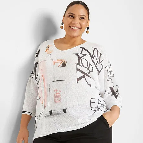 Pull à motif attractif, forme ample pour une coupe confortable. 
