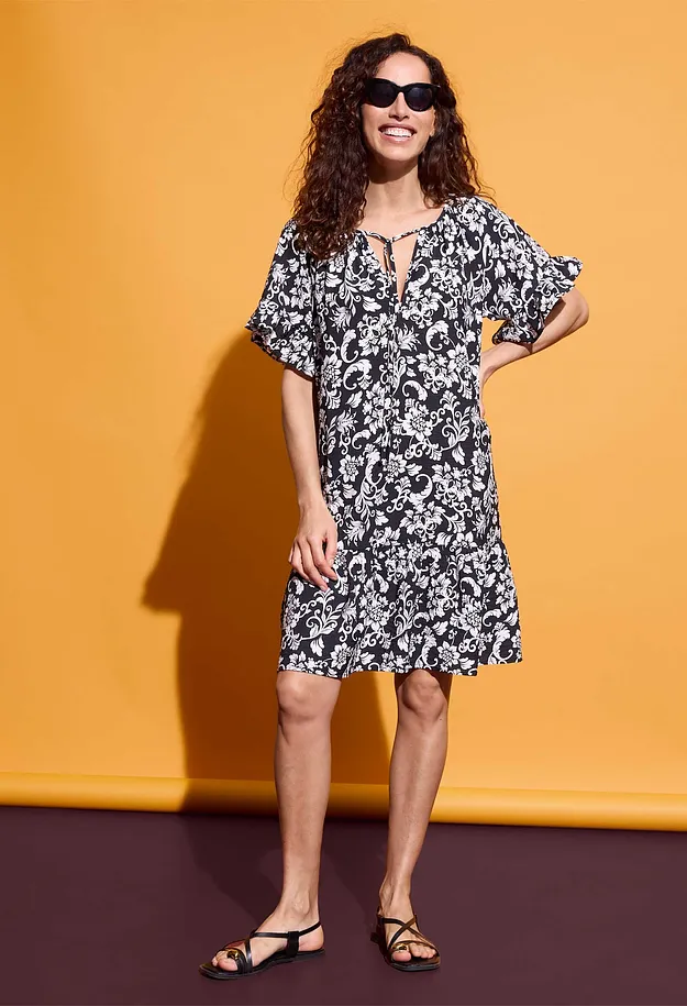 Damen - Tunika-Kleid aus softem Viskose-Mix - schwarz/wollwei&szlig; bedruckt