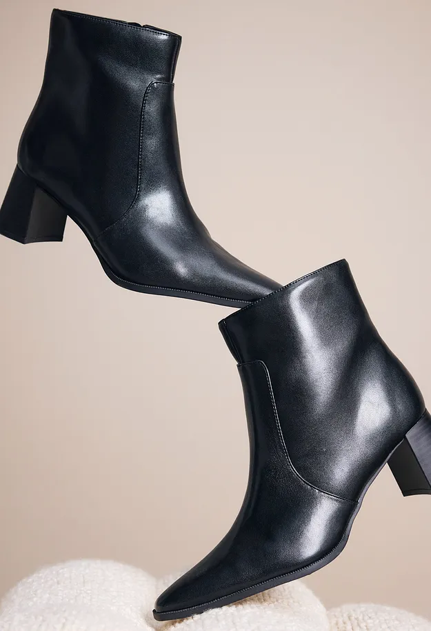 Im Trend - Stiefeletten mit Blockabsatz - schwarz