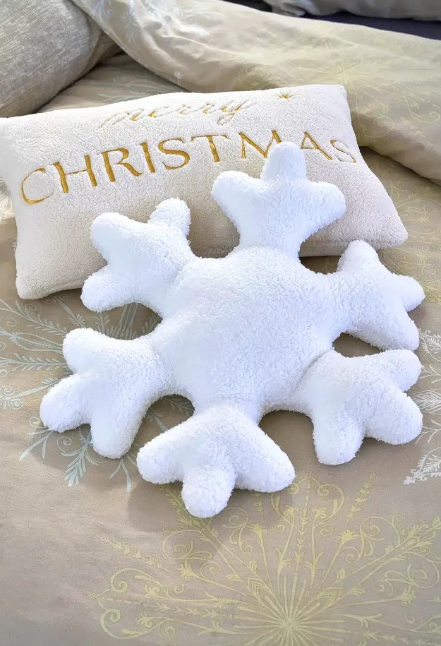 Maison - Coussin d&eacute;co flocon de neige douillet - blanc