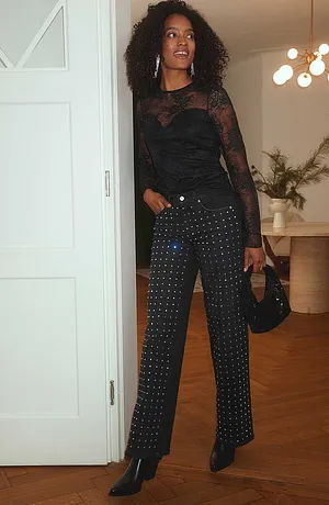 Damen - Langarmshirt aus feiner Spitze - schwarz