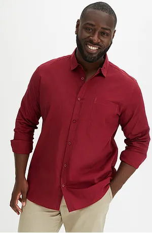 Chemise à manches longues avec une poche poitrine