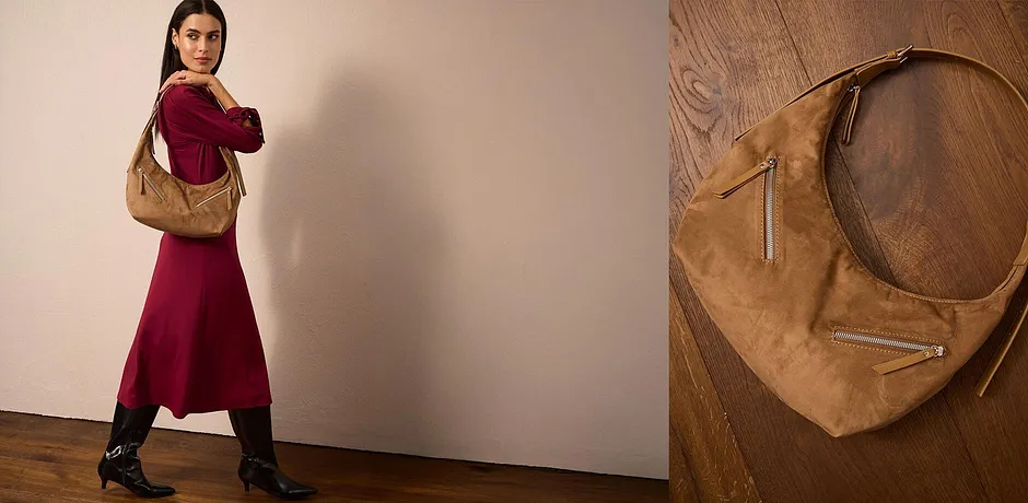 Elegantes burgunderrotes Kleid, passend zur braunen Ledertasche.