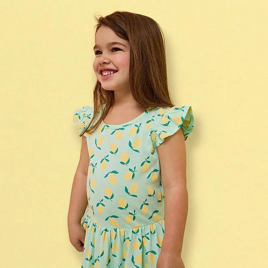 Robe verte &agrave; volants et imprim&eacute; ananas.