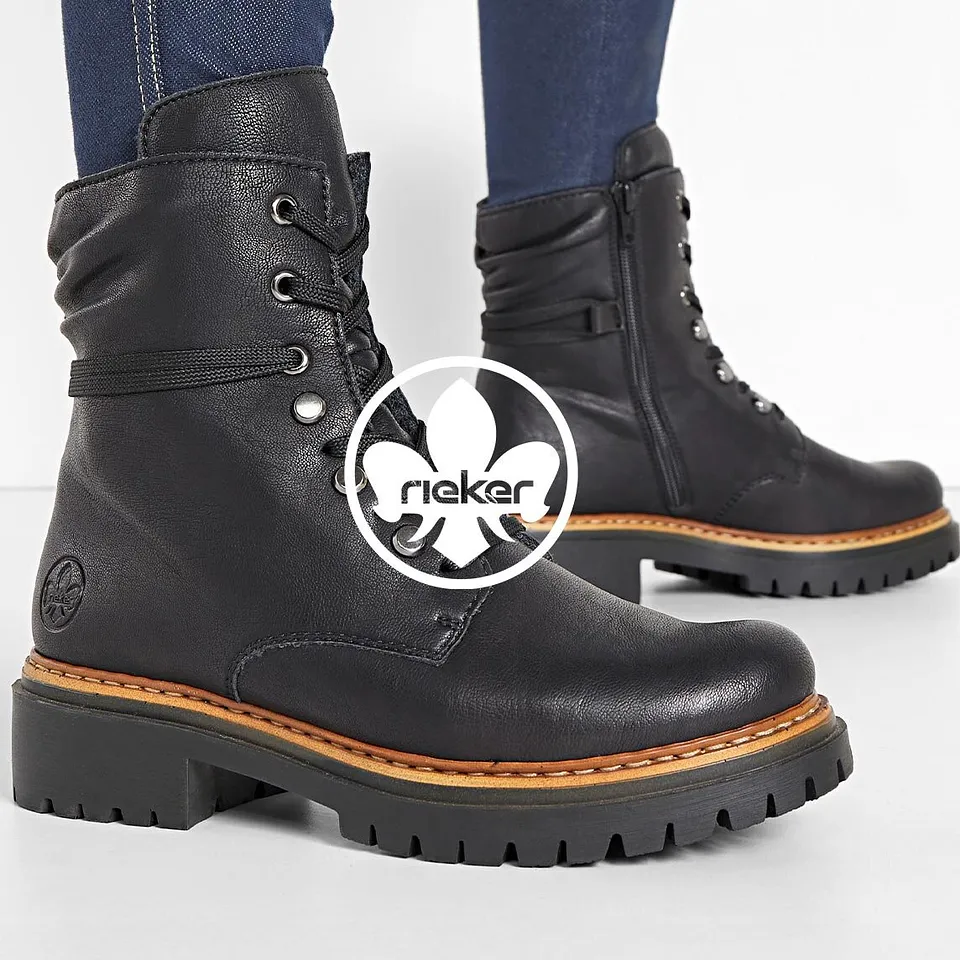 Robuste schwarze Schn&uuml;rstiefel von Rieker.