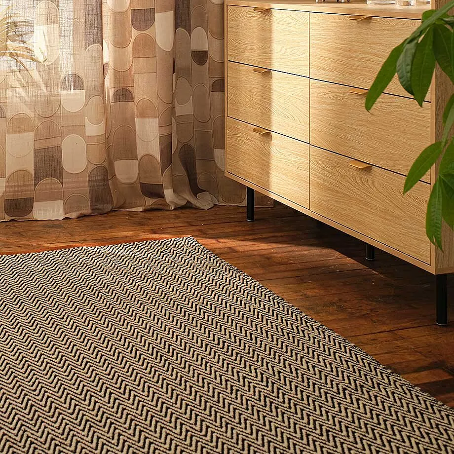 Tapis &agrave; imprim&eacute; graphique.