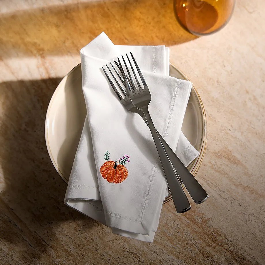 Serviettes en tissu avec des citrouilles brod&eacute;es.