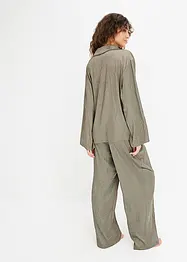 Oversized Pyjama aus Satin mit Schimmereffekt, bonprix