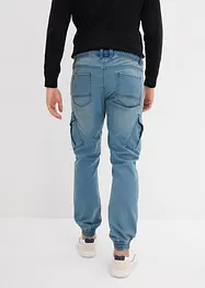 Jean sweat Regular Fit avec poches cargo, Straight, bonprix