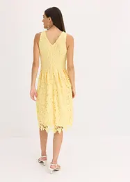 Robe en dentelle avec empiècement au crochet, bonprix