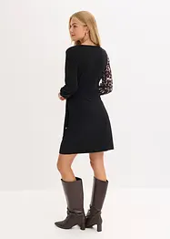 Robe courte et ajustée avec décolleté plongeant, bonprix