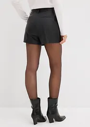 Kurze Lederimitat-Shorts, bonprix