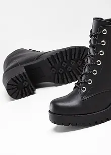 Boots lacées, bonprix