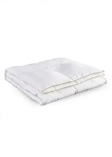 Couette toucher duvet chaude, bonprix