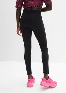 Ultrasofte Sport-Leggings mit seitlichen Taschen, knöchelfrei, bonprix