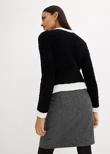 Kurze Bouclé-Strickjacke aus Wolle, bonprix