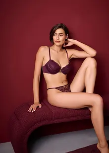 String en dentelle, bonprix
