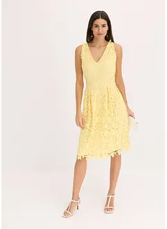 Robe en dentelle avec empiècement au crochet, bonprix