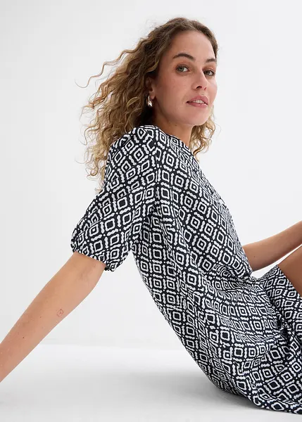 avec col tunisien et imprimé ethnique