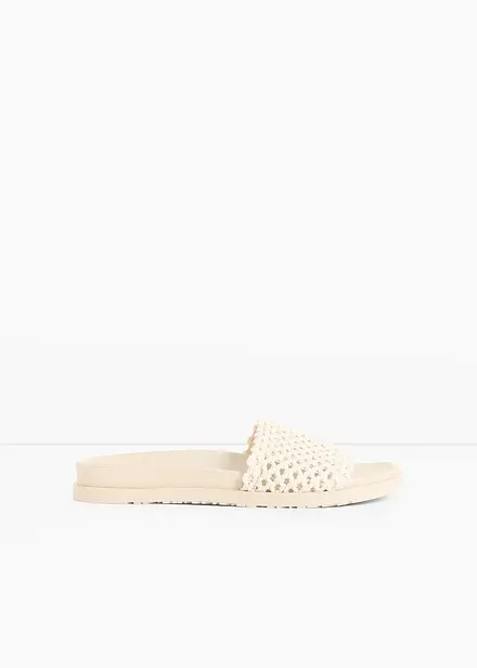 Mules &agrave; bride aspect crochet
