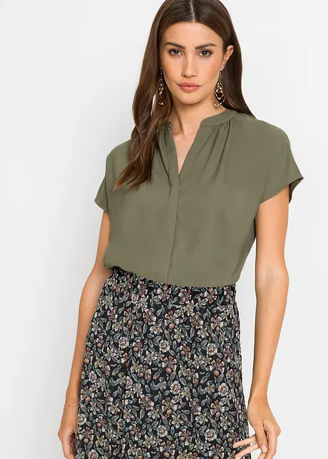 Kurzarm-Bluse mit verdeckter Knopfleiste, bonprix