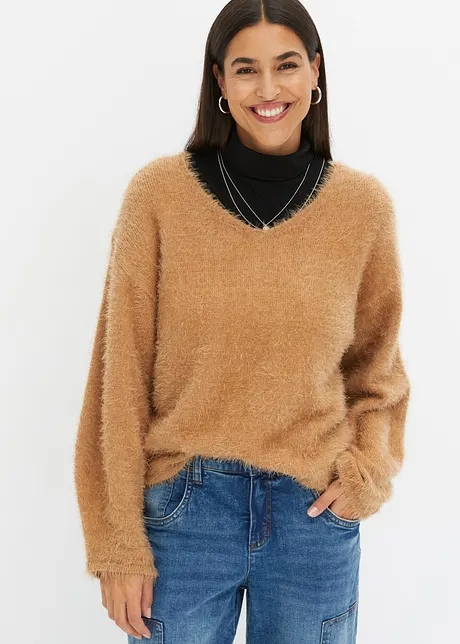 Pullover mit kuscheligem Federgarn, bonprix