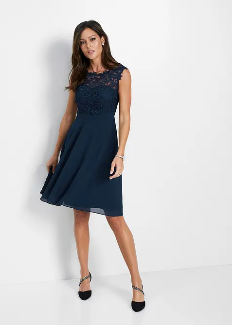 Robe courte à dentelle, bonprix