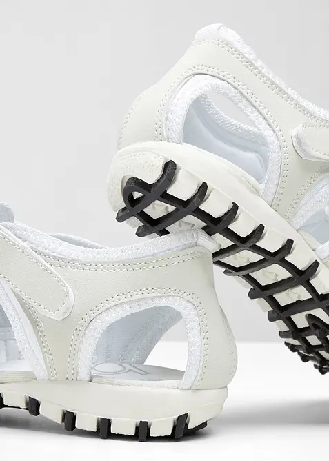 Sandales de randonn&eacute;e &agrave; semelle crant&eacute;e, bonprix