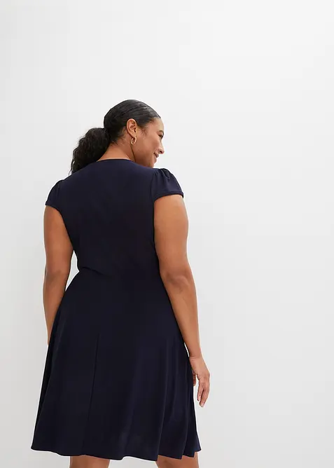 Robe en jersey à boucle décorative, bonprix