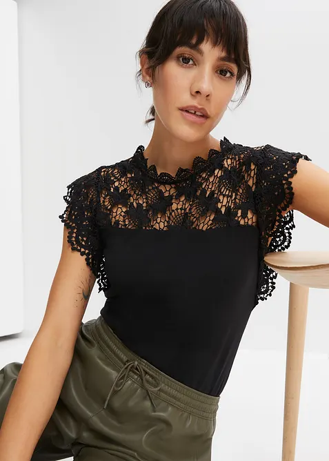 Shirt mit Spitzeneinsatz, bonprix
