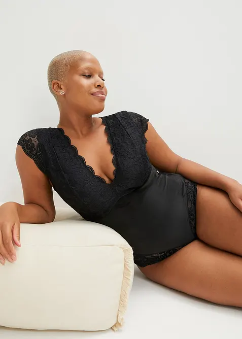 Body aus Samt, bonprix