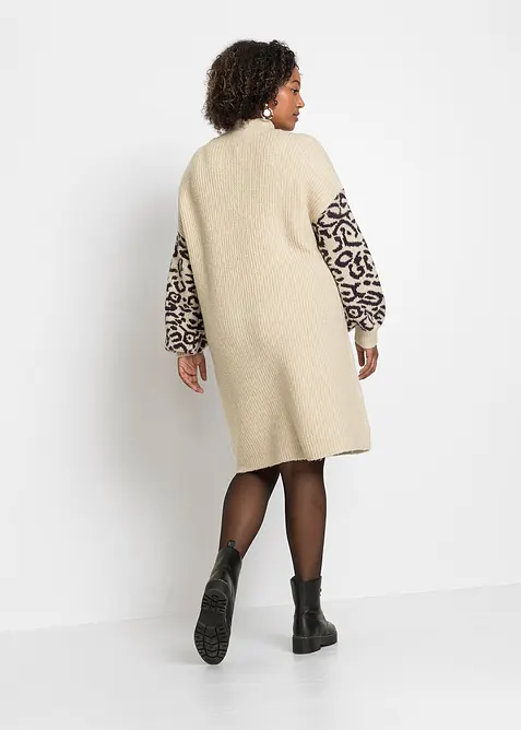 Robe en maille oversize avec motif léopard, bonprix