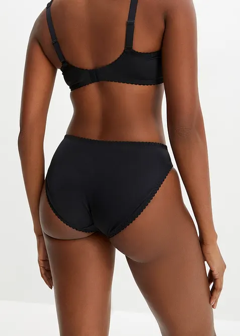 Slip mit zarter Spitze, bonprix
