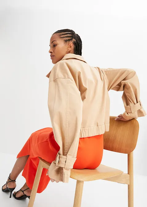 Weite Twill-Jacke mit aufgesetzten Taschen, bonprix