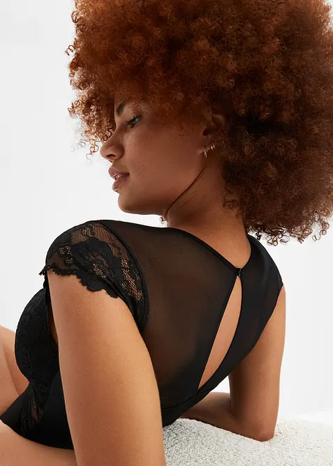 Body ohne B&uuml;gel mit zarter Spitze, bonprix