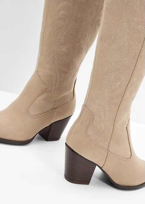 Bottes western &agrave; broderies, bonprix