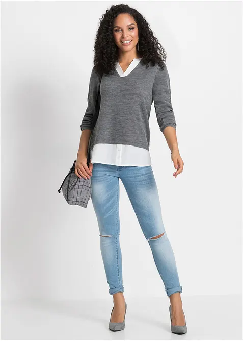 Pull en fine maille avec empiècement chemisier, bonprix